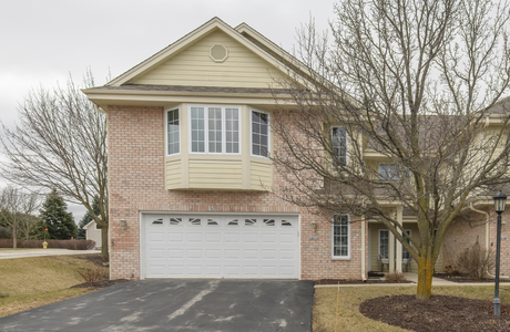 3301 Cedar Hollow Ct A Waukesha, WI 53188