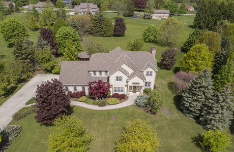8024 W Polar Dr, Mequon WI 53097