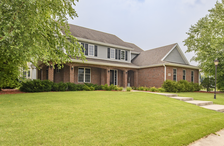 1903 Rockridge Way Waukesha, WI 53188
