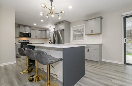 214 Willow Ct Hartland, WI 53029