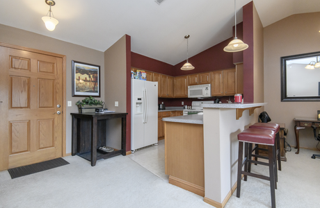 520 Windstone Dr 301 Hartland, WI 53029